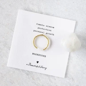 Clarity Mondstein Ring Goldfarben