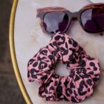 Scrunchie Leopard Rosa