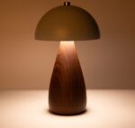 Lampe Mrs. Teak Hellblau von EJA