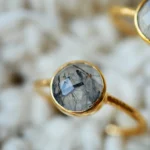 Ring Lavanya von Ginandger