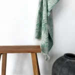 Strandtuch Palme in Grün von Ley!