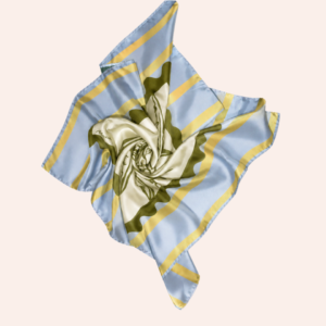 Moxie – Seidenfoulard Postcard Hellblau 68x68 cm