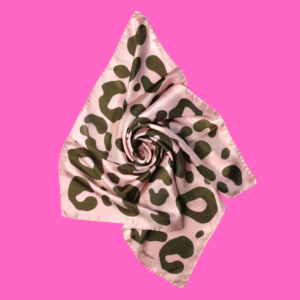Moxie – Seidenfoulard Untamed 68x68 cm